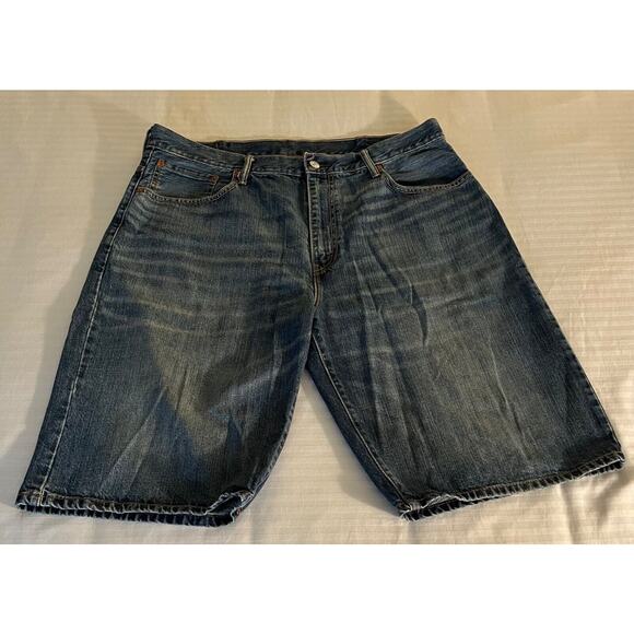 Levis 569 Men's Jean Shorts 38 Med Wash A+ - Picture 1 of 3